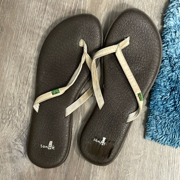 Sanuk flip flopso - Picture 1 of 5